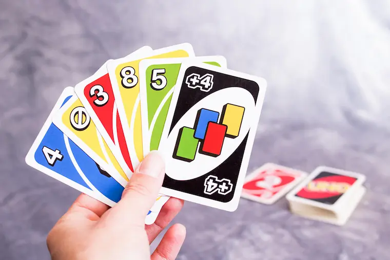 How to play the Uno card game is simple and easy to understand